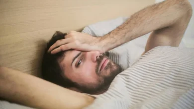 ماذا يحدث لجسمك عند النوم أقل من 6 ساعات؟