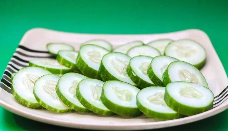 بدائل الماء... 10 أطعمة تعزز ترطيب الجسم