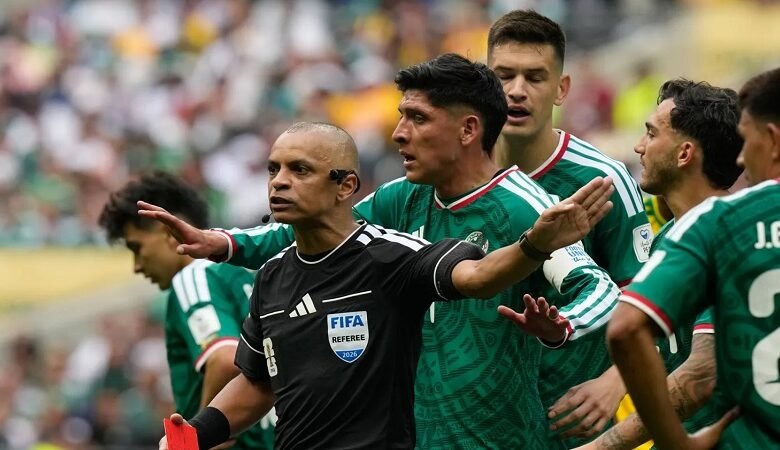 3 حالات طرد في فوز المكسيك على جنوب أفريقيا في افتتاح كأس العالم