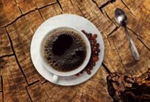 ما أضرار شرب القهوة قبل الإفطار؟