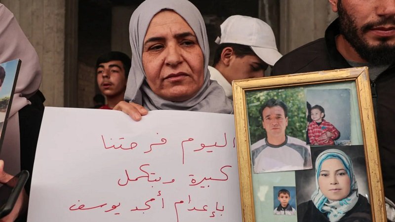 مفتي سوريا يحذّر من ممارسات تؤدي إلى «فتنة» 2 مفتي سوريا يحذّر من ممارسات تؤدي إلى «فتنة»