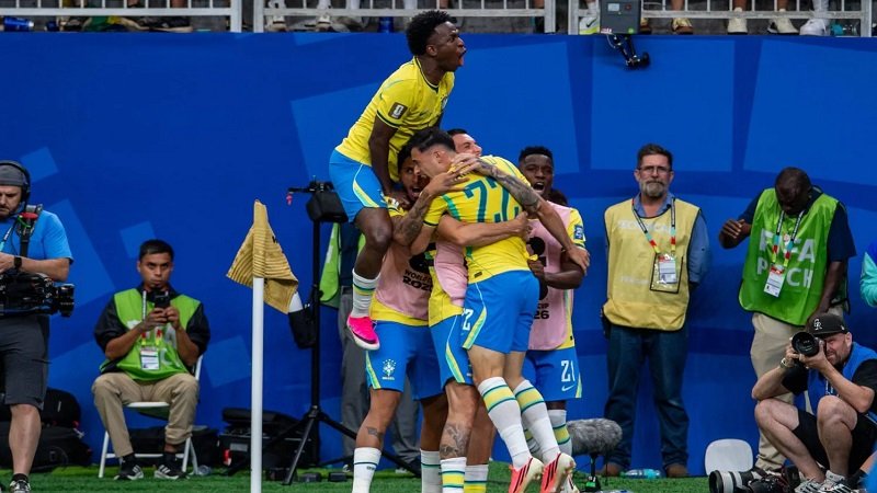 كيف نجح أنشيلوتي في إنقاذ البرازيل من السقوط أمام اليابان؟