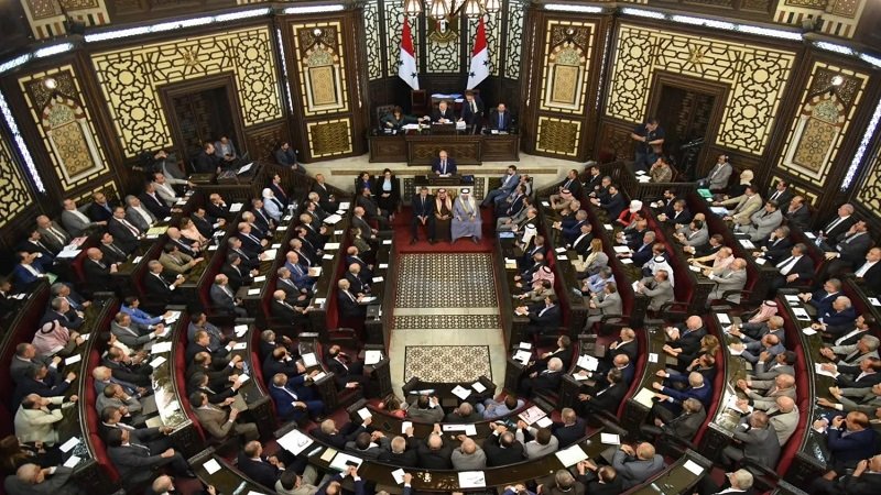 السوريون يترقبون اكتمال برلمانهم الجديد الأربعاء