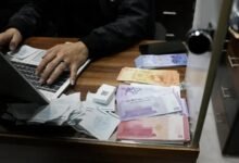 بلبلة بين السوريين حول العملة القديمة.. "المحلات لا تأخذها"