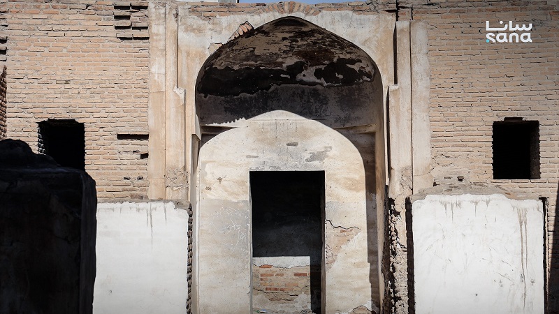 قصر البنات في الرقة.. شاهدٌ معماري يروي ازدهار المدينة 2 قصر البنات في الرقة.. شاهدٌ معماري يروي ازدهار المدينة