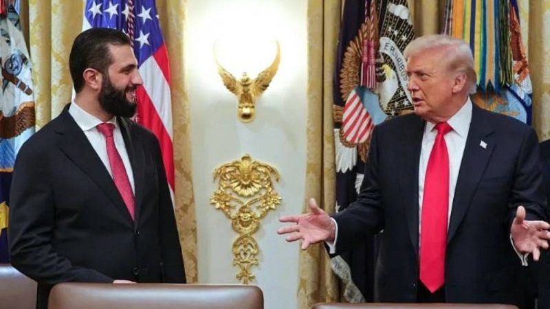 ترامب يكشف: تحدثت مع الشرع بشأن "حزب الله" 2 ترامب يكشف: تحدثت مع الشرع بشأن "حزب الله"