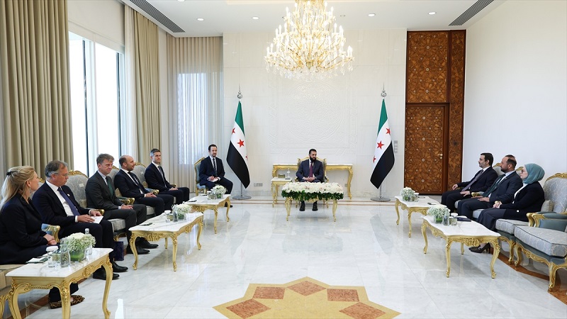 الرئيس السوري يستقبل وزيري الخارجية واللجوء الهولنديين 2 الرئيس السوري يستقبل وزيري الخارجية واللجوء الهولنديين