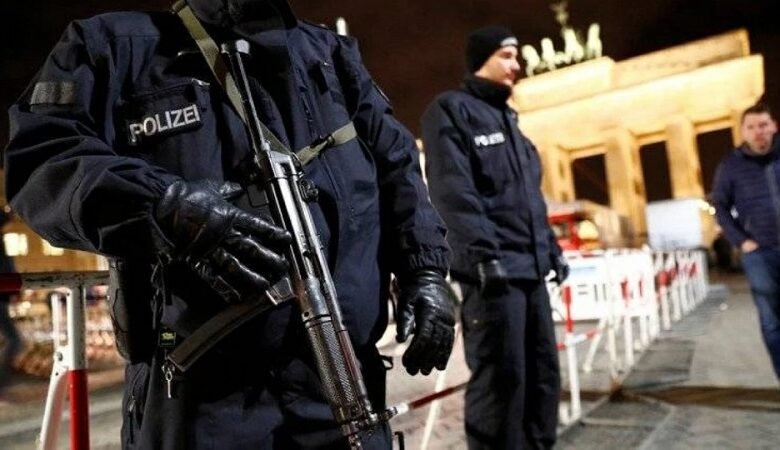 السجن المؤبد لسوري نفذ هجوماً بالسكين في ألمانيا 1 السجن المؤبد لسوري نفذ هجوماً بالسكين في ألمانيا