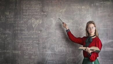 علامتان قد تظنهما ضعفاً... لكنهما مؤشر على الذكاء العالي