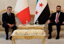 ماكرون: فرنسا مستعدة للمساهمة بإعادة بناء اقتصاد سوريا 6 ماكرون: فرنسا مستعدة للمساهمة بإعادة بناء اقتصاد سوريا