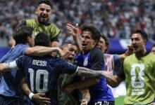 الأرجنتين تهزم إنكلترا وتحجز مقعدها في نهائي كأس العالم 4 الأرجنتين تهزم إنكلترا وتحجز مقعدها في نهائي كأس العالم