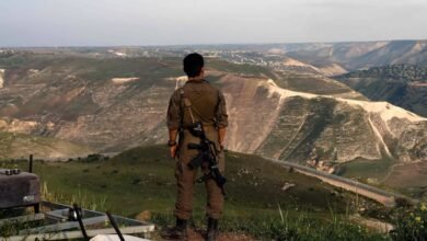قصف مدفعي وتوغل إسرائيلي جديد في جنوب سوريا 15 قصف مدفعي وتوغل إسرائيلي جديد في جنوب سوريا
