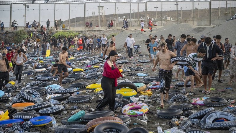 بعد أحداث سبتة.. فنلندا والدنمارك تؤيدان استبعاد إسبانيا من "شنغن" 2 بعد أحداث سبتة.. فنلندا والدنمارك تؤيدان استبعاد إسبانيا من "شنغن"