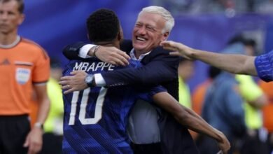 ديشامب يتربع على قمة المدربين الأكثر فوزاً في تاريخ المونديال 24 ديشامب يتربع على قمة المدربين الأكثر فوزاً في تاريخ المونديال