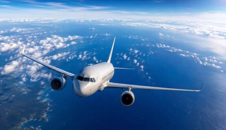 ليس بالكيلومترات.. لماذا تقيس الطائرات المسافات بالأميال البحرية؟