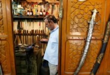 هندسة دقيقة لسلاح استثنائي.. ما سر السيف الدمشقي؟