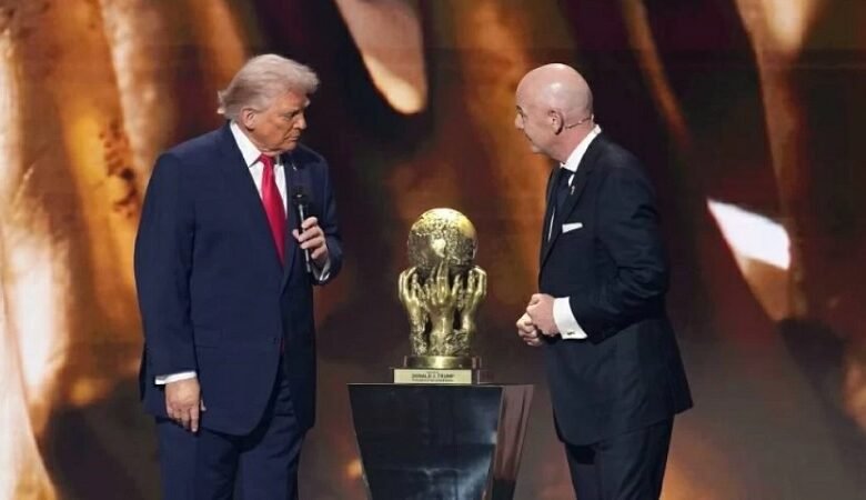 ترامب يكشف تواصله مع رئيس الفيفا لإلغاء طرد بالوغون