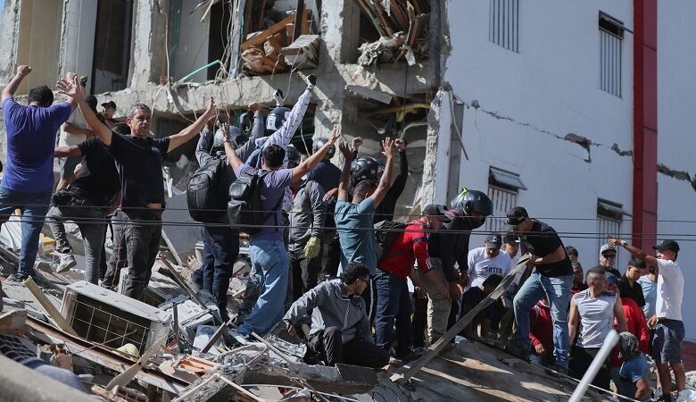 18 قتيلاً وأضرار واسعة.. حصيلة جديدة لزلزال كولومبيا 1 18 قتيلاً وأضرار واسعة.. حصيلة جديدة لزلزال كولومبيا