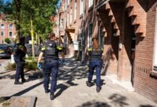 شرطة هولندا: قتيل ومصابون جراء انفجار في ميناء روتردام 2 شرطة هولندا: قتيل ومصابون جراء انفجار في ميناء روتردام