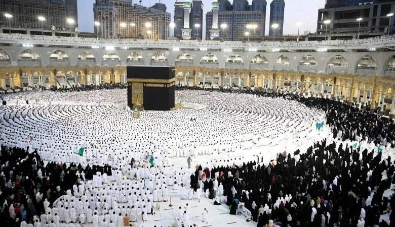 السعودية تستقبل 15 مليون معتمر في الربع الأول من 2026 1 السعودية تستقبل 15 مليون معتمر في الربع الأول من 2026