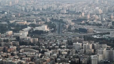 قفزة الإنفاق تقلب فائض الموازنة السورية إلى عجز بمليار دولار