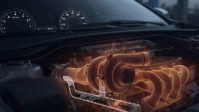 بعد رحلة طويلة.. لماذا لا ينصح بإطفاء محرك السيارة فوراً؟