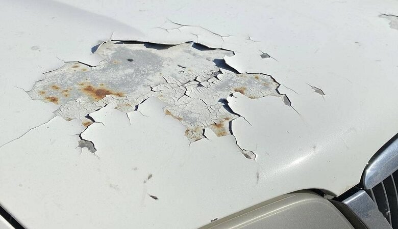 قبل ظهور الصدأ.. ماذا تفعل عند تقشر طلاء سيارتك؟