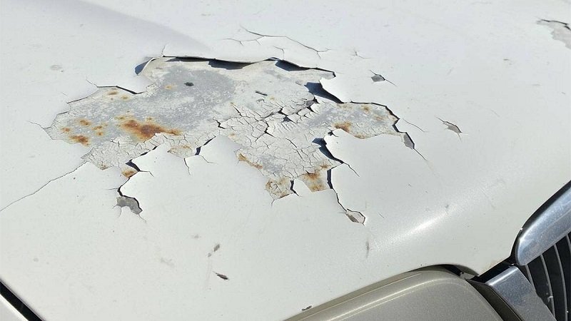 قبل ظهور الصدأ.. ماذا تفعل عند تقشر طلاء سيارتك؟ 2 قبل ظهور الصدأ.. ماذا تفعل عند تقشر طلاء سيارتك؟