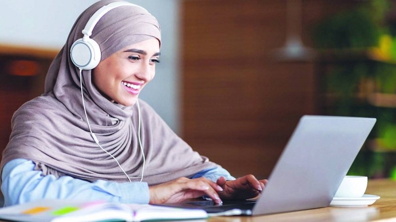 علماء يؤكدون: العمل عن بعد يزيد من رفاهية الموظفين 2 علماء يؤكدون: العمل عن بعد يزيد من رفاهية الموظفين