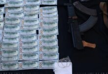 القبض على أفراد عصابة سطو لمحال بيع الذهب في حماة 2 القبض على أفراد عصابة سطو لمحال بيع الذهب في حماة