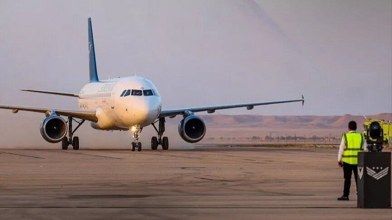 وصول أولى رحلات "طيران الجزيرة" الكويتية إلى مطار دير الزور