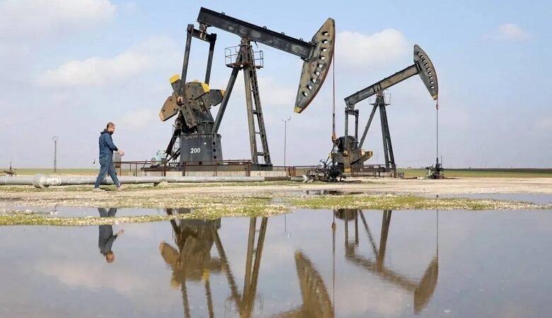 سوريا ترفع أسعار المحروقات "مؤقتاً" لحين استئناف الإمدادات المحلية 1 سوريا ترفع أسعار المحروقات "مؤقتاً" لحين استئناف الإمدادات المحلية