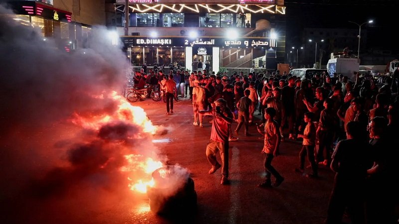 لليوم الثاني... احتجاجات على رفع أسعار المحروقات في سوريا 2 لليوم الثاني... احتجاجات على رفع أسعار المحروقات في سوريا