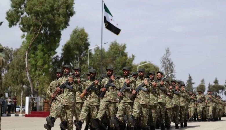 الجيش السوري الجديد... تغيير مسمّيات أم إعادة هيكلة مؤسساتية؟ 1 الجيش السوري الجديد... تغيير مسمّيات أم إعادة هيكلة مؤسساتية؟