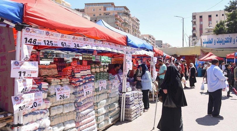 الأجور في مصر... كم تحتاج الأسر لضبط إنفاقها الشهري؟ 2 الأجور في مصر... كم تحتاج الأسر لضبط إنفاقها الشهري؟