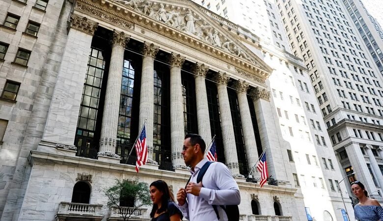 كيف يعيد كبار مديري السندات رسم استراتيجياتهم في سوق مضطربة؟