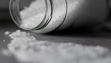 ليس الملح وحده... 7 أخطاء غذائية قد ترفع ضغط الدم 22 ليس الملح وحده... 7 أخطاء غذائية قد ترفع ضغط الدم