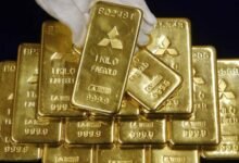 الذهب يلمع مع تراجع الدولار وعوائد السندات