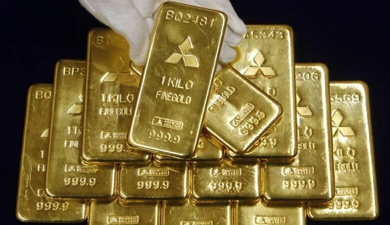 الذهب يلمع مع تراجع الدولار وعوائد السندات