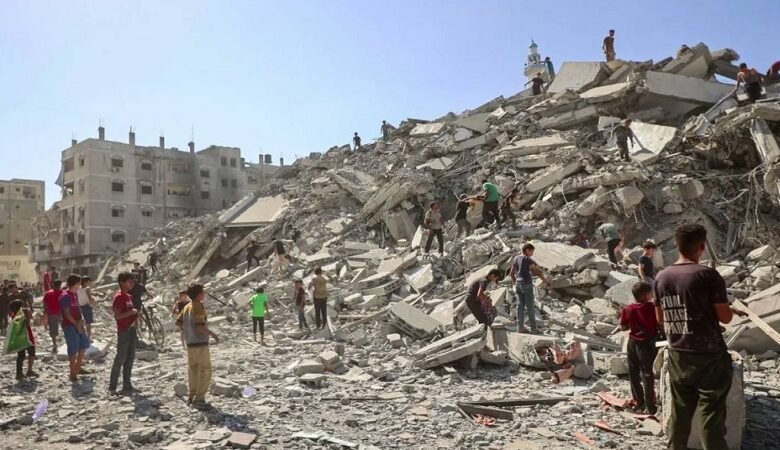 مقتل 3 فلسطينيين وإصابة آخرين في غارات إسرائيلية على غزة 1 مقتل 3 فلسطينيين وإصابة آخرين في غارات إسرائيلية على غزة