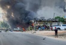 انفجار مخزن للأسلحة قرب سرمدا يودي بحياة 14 شخصاً 2 انفجار مخزن للأسلحة قرب سرمدا يودي بحياة 14 شخصاً
