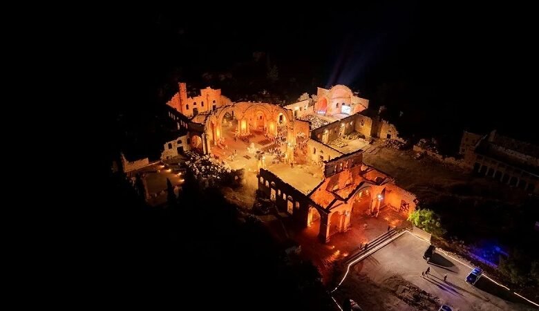 قلعة سمعان تفتح أبوابها مجدداً بعد إغلاق 14 عاماً 1 قلعة سمعان تفتح أبوابها مجدداً بعد إغلاق 14 عاماً