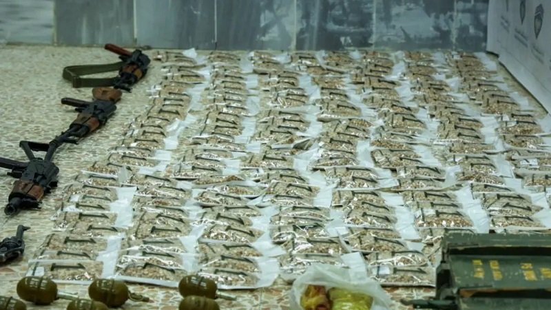 إحباط محاولة تهريب 206 آلاف حبة كبتاغون في منطقة النبك 2 إحباط محاولة تهريب 206 آلاف حبة كبتاغون في منطقة النبك
