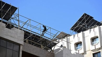 الاعتداءات على خطوط الكهرباء تؤثر سلباً في يوميات السوريين 35 الاعتداءات على خطوط الكهرباء تؤثر سلباً في يوميات السوريين