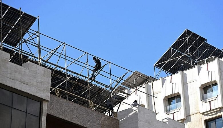 الاعتداءات على خطوط الكهرباء تؤثر سلباً في يوميات السوريين 1 الاعتداءات على خطوط الكهرباء تؤثر سلباً في يوميات السوريين