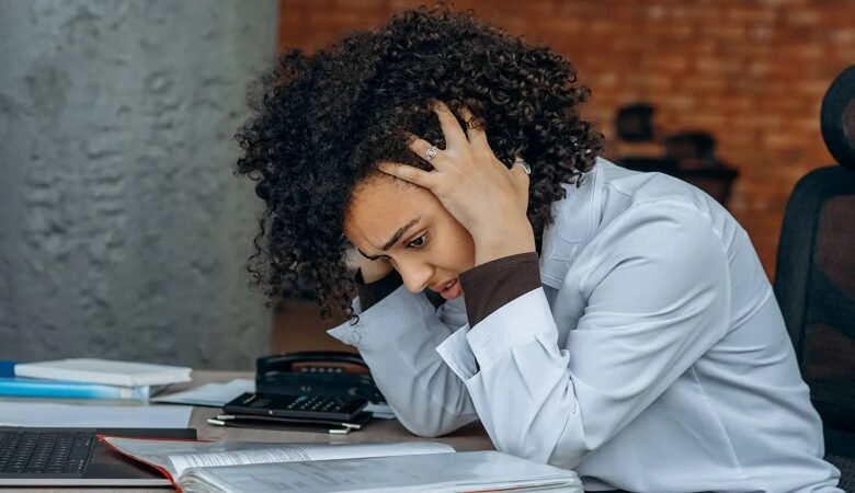 9 علامات تكشف إصابتك بالإرهاق الذهني
