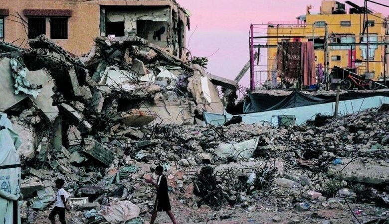 غزة بعد 3 سنوات من السابع من أكتوبر.. ما المطلوب لإعادة الإعمار؟ 1 غزة بعد 3 سنوات من السابع من أكتوبر.. ما المطلوب لإعادة الإعمار؟