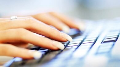 نقرة تحرّك البنوك والشاحنات.. ماذا يحدث عندما تضغط زر شراء؟