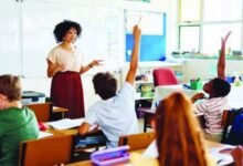 المعلمون في مواجهة الذكاء الاصطناعي.. أساليب جديدة لعصر مختلف 3 المعلمون في مواجهة الذكاء الاصطناعي.. أساليب جديدة لعصر مختلف