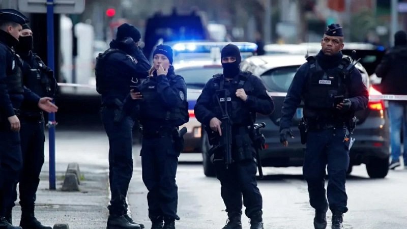 فرنسا: 70 ألف شرطي لمواجهة احتجاجات يوم الهالوين 2 فرنسا: 70 ألف شرطي لمواجهة احتجاجات يوم الهالوين